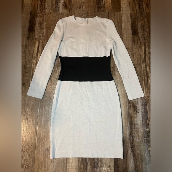 St. John Mini Dress in Grey and Black Women’s Size 2 - Picture 1 of 5